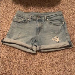 Levi’s Size 28 light wash Jean shorts